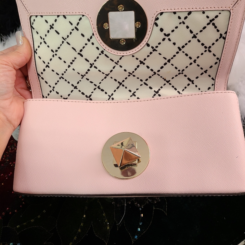 GIVEAWAY Kate Spade Clutch FILLED W GOODIES! - Picture 6 of 7
